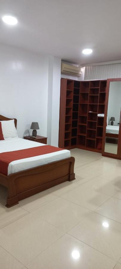 Departamentos Marcecilia De 2 Y 3 Habitaciones En El Centro De Manta Exteriör bild